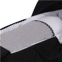 Conjunto Capazo Yoyo 2  Bassinet PIQUE BLANCO.British